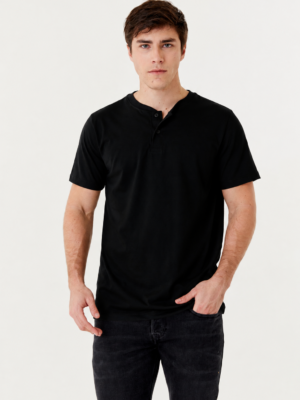 Remera con Cuello Mao y Botones