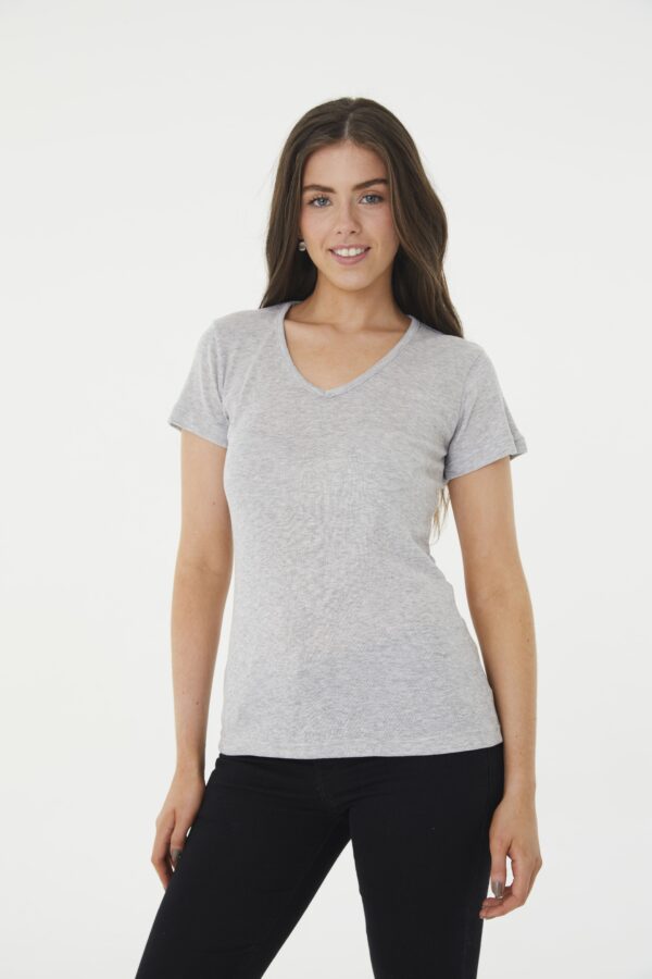 Remera RIBB escote V - Imagen 8